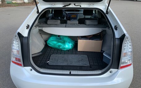 Toyota Prius, 2010 год, 1 350 000 рублей, 29 фотография