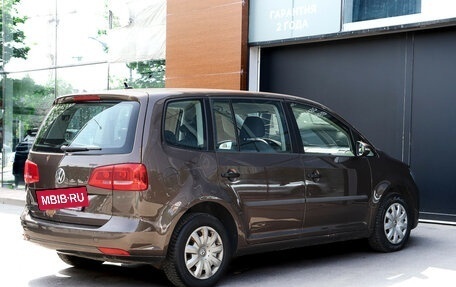 Volkswagen Touran III, 2012 год, 747 000 рублей, 5 фотография