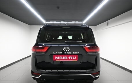 Toyota Land Cruiser, 2024 год, 11 990 000 рублей, 6 фотография