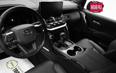 Toyota Land Cruiser, 2024 год, 11 990 000 рублей, 11 фотография