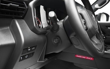 Toyota Land Cruiser, 2024 год, 11 990 000 рублей, 35 фотография
