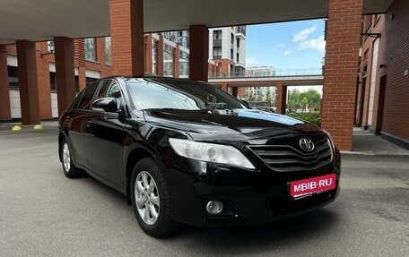 Toyota Camry, 2011 год, 1 290 000 рублей, 1 фотография