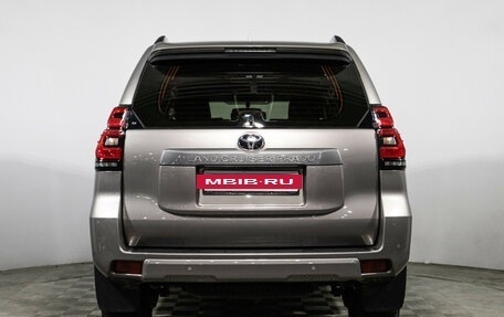 Toyota Land Cruiser Prado 150 рестайлинг 2, 2020 год, 4 479 898 рублей, 6 фотография