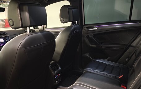 Volkswagen Tiguan II, 2021 год, 3 900 000 рублей, 2 фотография