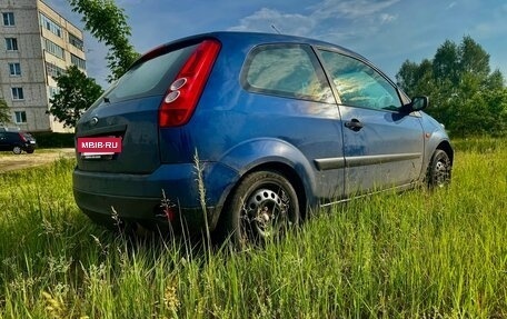 Ford Fiesta, 2006 год, 250 000 рублей, 2 фотография