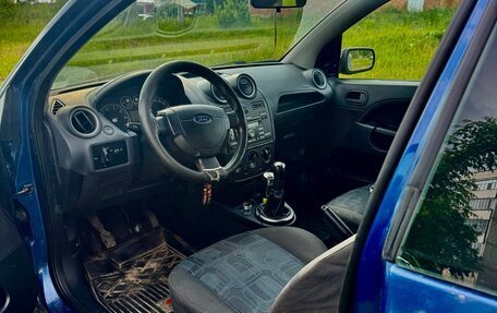 Ford Fiesta, 2006 год, 250 000 рублей, 4 фотография