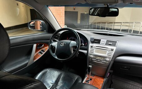 Toyota Camry, 2011 год, 1 290 000 рублей, 5 фотография