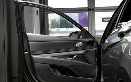 Hyundai Elantra, 2024 год, 2 950 000 рублей, 21 фотография