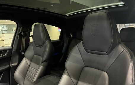 Porsche Cayenne III, 2024 год, 16 300 000 рублей, 12 фотография
