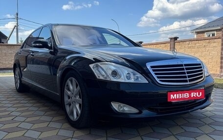 Mercedes-Benz S-Класс, 2008 год, 1 400 000 рублей, 1 фотография