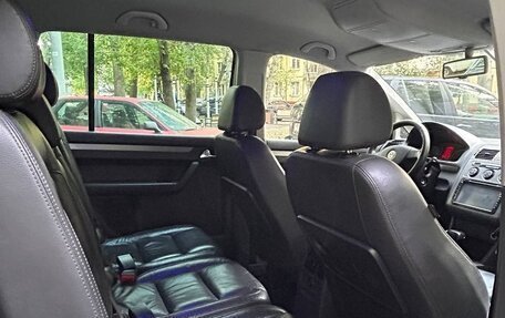 Volkswagen Touran III, 2007 год, 600 000 рублей, 12 фотография