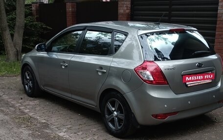 KIA cee'd I рестайлинг, 2010 год, 560 000 рублей, 2 фотография