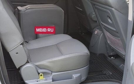 SsangYong Rodius I, 2012 год, 1 850 000 рублей, 28 фотография