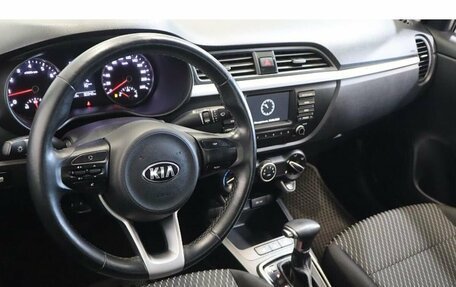 KIA Rio IV, 2018 год, 1 465 000 рублей, 6 фотография