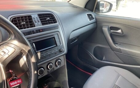 Volkswagen Polo VI (EU Market), 2016 год, 750 000 рублей, 9 фотография