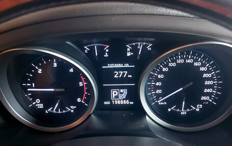 Toyota Land Cruiser 200, 2014 год, 4 250 000 рублей, 7 фотография