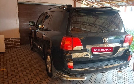 Toyota Land Cruiser 200, 2014 год, 4 250 000 рублей, 2 фотография