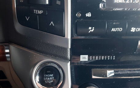 Toyota Land Cruiser 200, 2014 год, 4 250 000 рублей, 13 фотография