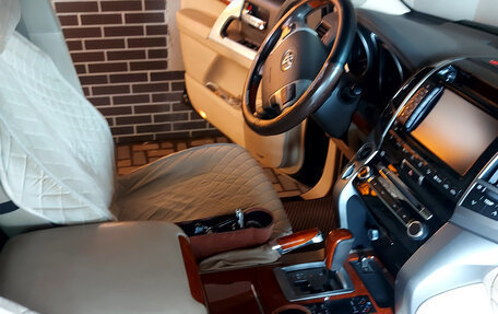 Toyota Land Cruiser 200, 2014 год, 4 250 000 рублей, 21 фотография