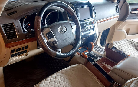 Toyota Land Cruiser 200, 2014 год, 4 250 000 рублей, 24 фотография