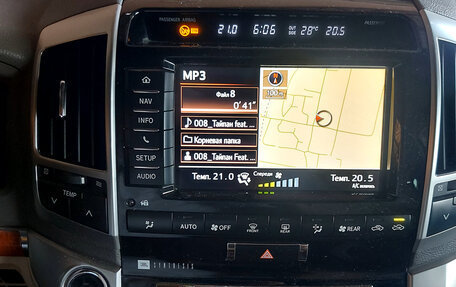 Toyota Land Cruiser 200, 2014 год, 4 250 000 рублей, 27 фотография