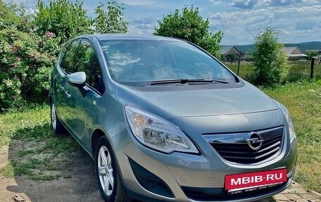 Opel Meriva, 2013 год, 769 000 рублей, 2 фотография