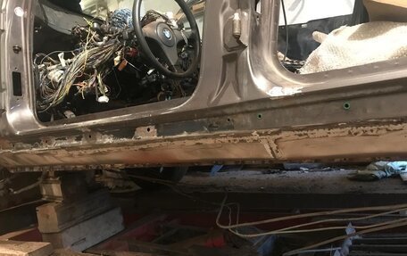 BMW 7 серия, 1989 год, 450 000 рублей, 13 фотография