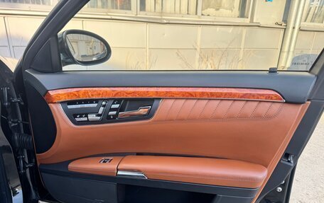 Mercedes-Benz S-Класс, 2008 год, 1 400 000 рублей, 27 фотография