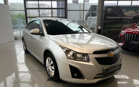 Chevrolet Cruze II, 2013 год, 690 000 рублей, 7 фотография