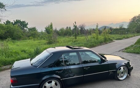 Mercedes-Benz E-Класс, 1994 год, 5 500 000 рублей, 7 фотография