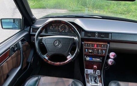 Mercedes-Benz E-Класс, 1994 год, 5 500 000 рублей, 21 фотография