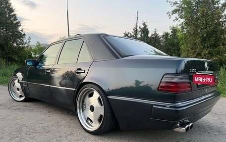 Mercedes-Benz E-Класс, 1994 год, 5 500 000 рублей, 26 фотография