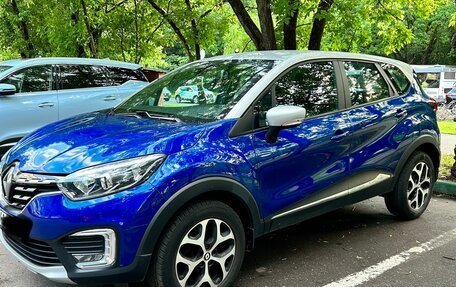 Renault Kaptur I рестайлинг, 2020 год, 1 800 000 рублей, 6 фотография