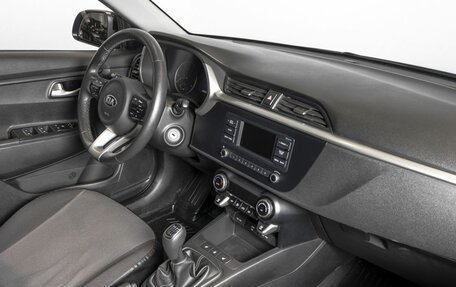 KIA Rio IV, 2020 год, 1 572 000 рублей, 5 фотография