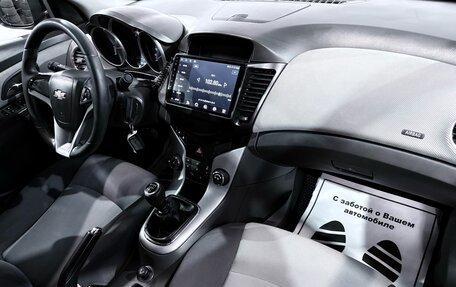 Chevrolet Cruze II, 2010 год, 549 000 рублей, 15 фотография