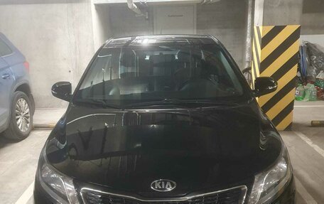 KIA Rio III рестайлинг, 2013 год, 1 000 000 рублей, 2 фотография