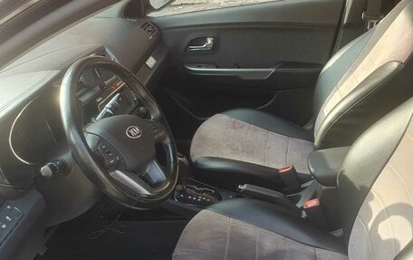 KIA Rio III рестайлинг, 2013 год, 1 000 000 рублей, 4 фотография