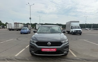 Volkswagen T-Roc I, 2020 год, 2 200 000 рублей, 1 фотография