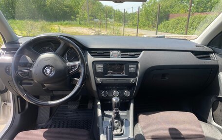 Skoda Octavia, 2015 год, 1 180 000 рублей, 17 фотография