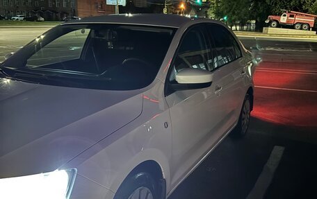 Skoda Rapid I, 2014 год, 930 000 рублей, 3 фотография