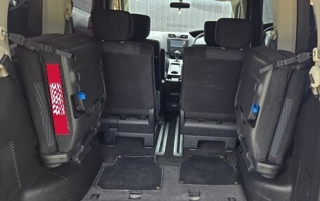 Nissan Serena IV, 2011 год, 1 495 000 рублей, 18 фотография