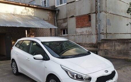KIA cee'd III, 2015 год, 1 300 000 рублей, 6 фотография