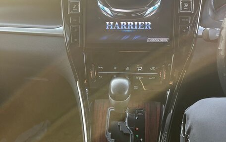 Toyota Harrier, 2017 год, 2 600 000 рублей, 9 фотография