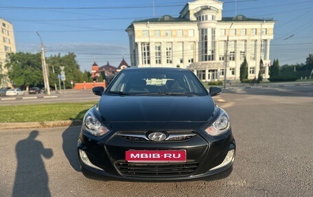 Hyundai Solaris II рестайлинг, 2011 год, 770 000 рублей, 1 фотография