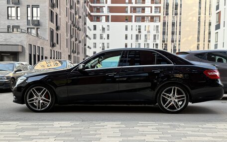 Mercedes-Benz E-Класс, 2011 год, 1 650 000 рублей, 2 фотография