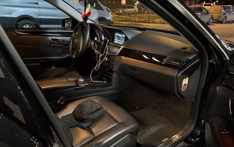 Mercedes-Benz E-Класс, 2011 год, 1 650 000 рублей, 40 фотография