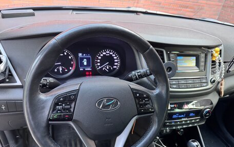 Hyundai Tucson III, 2017 год, 1 899 000 рублей, 13 фотография