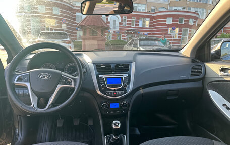 Hyundai Solaris II рестайлинг, 2011 год, 770 000 рублей, 8 фотография