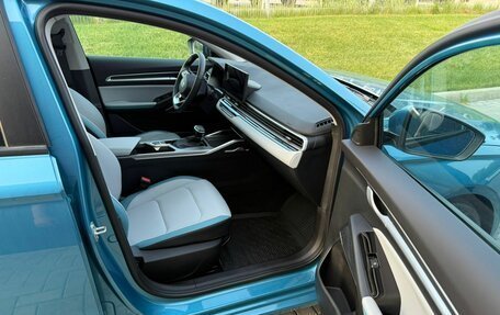 Geely Emgrand, 2024 год, 2 050 000 рублей, 2 фотография