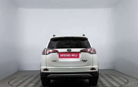Toyota RAV4, 2015 год, 2 040 000 рублей, 6 фотография